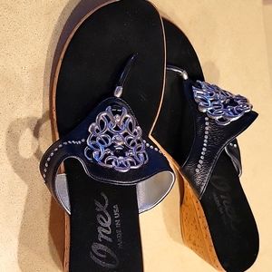 ONEX BLACK SUEDE THONG SANDALS